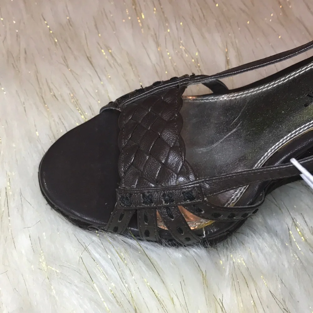 White House black market 7.5 brown wedge braided